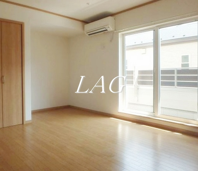 居室・リビング　洋室のお部屋です。（同仕様です。）