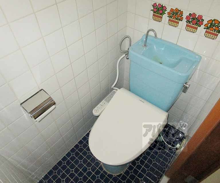 トイレ　室内の写真です。