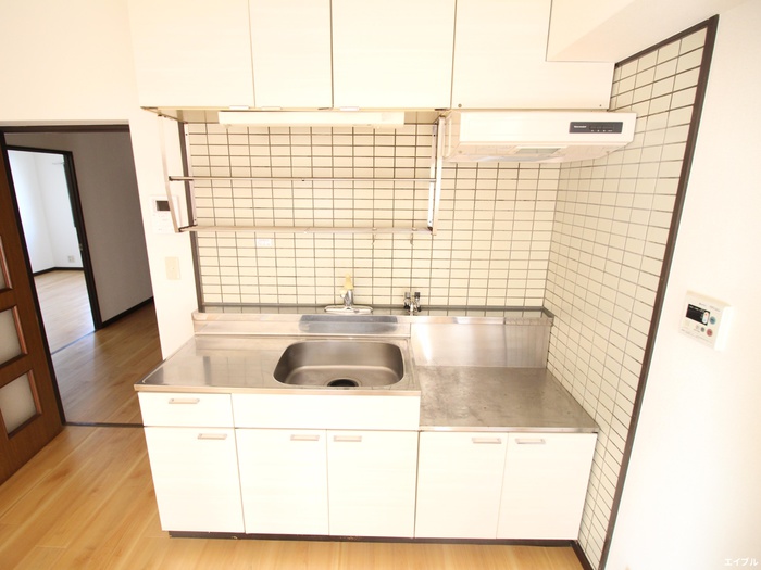 キッチン　反転タイプの別のお部屋になります