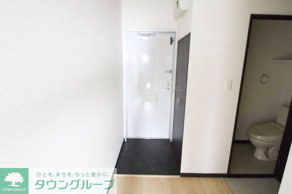 玄関　★駐輪場完備★