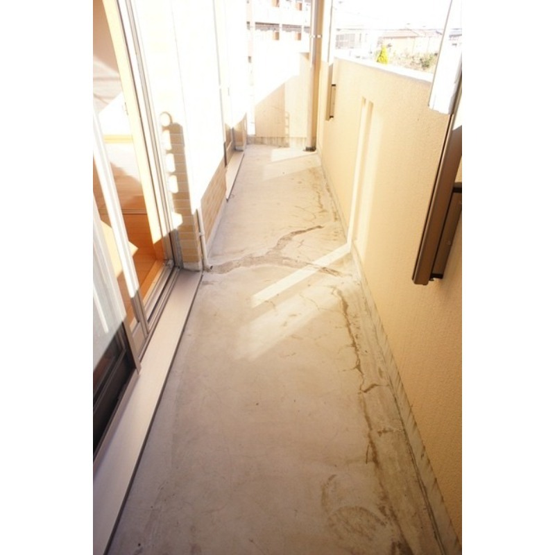 バルコニー　図面と現状に相違がある場合には現状を優先