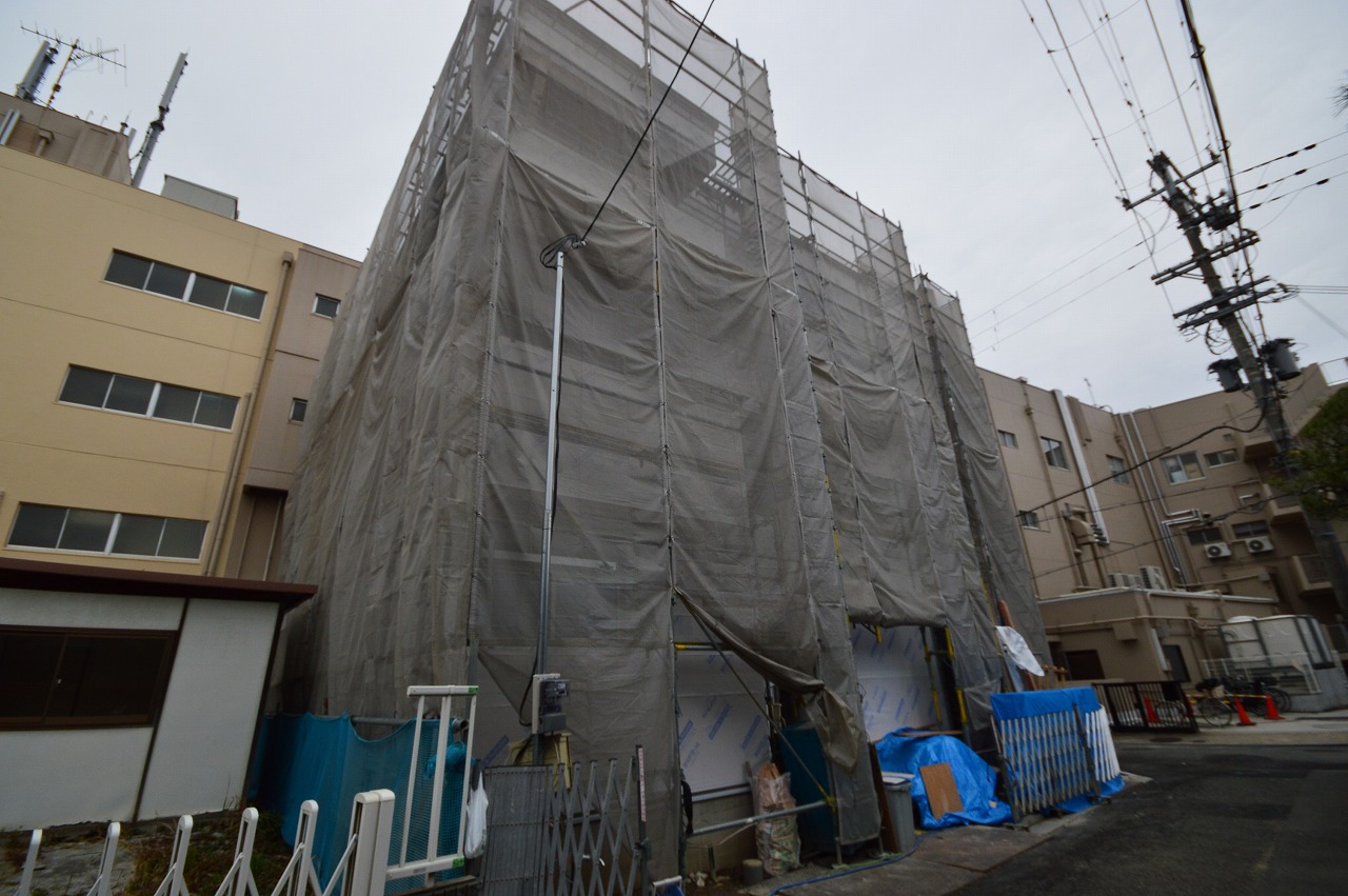 キッチン　建築中外観写真