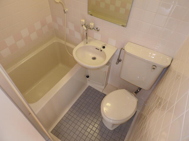 バス・シャワールーム