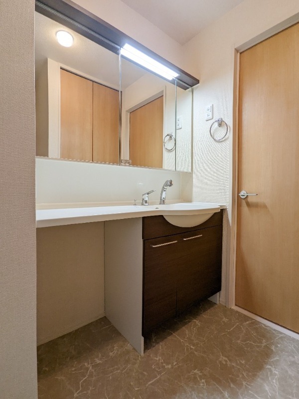 洗面設備　図面と現状に相違がある場合には現状を優先