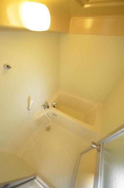 バス・シャワールーム　♪1日の疲れを洗い流す癒しの空間♪