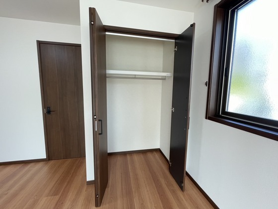 収納　※別部屋の写真です