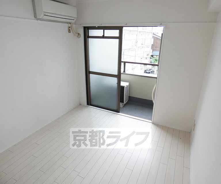 居室・リビング　綺麗なお部屋です