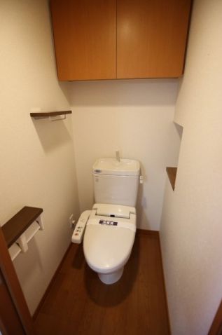 トイレ　ルーブル早稲田参番館