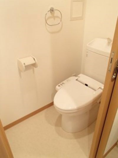 トイレ　★仲介手数料は賃料の半額＋税★