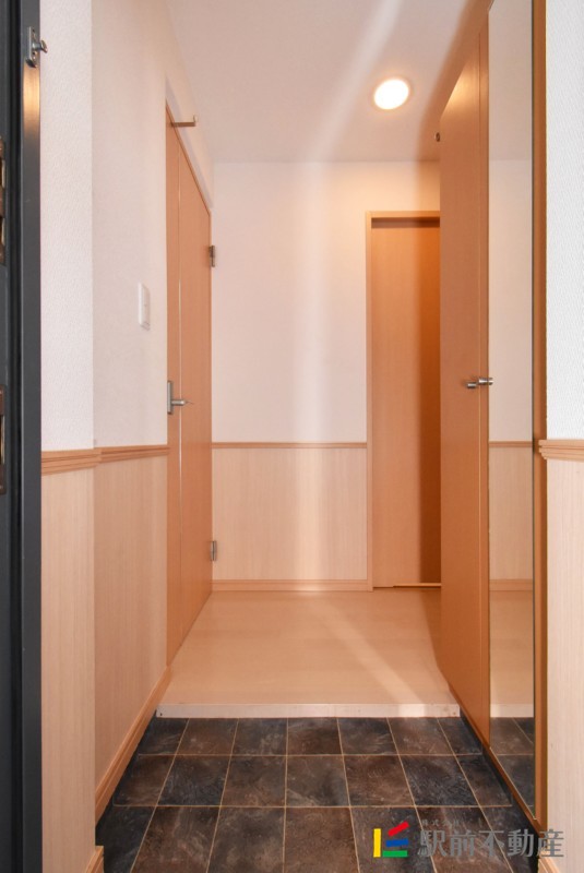 玄関　※同タイプ別部屋
