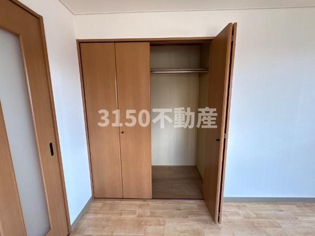 収納　南西洋室クローゼット