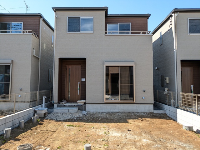 建物外観　建築中２０２６年５月中旬入居開始予定