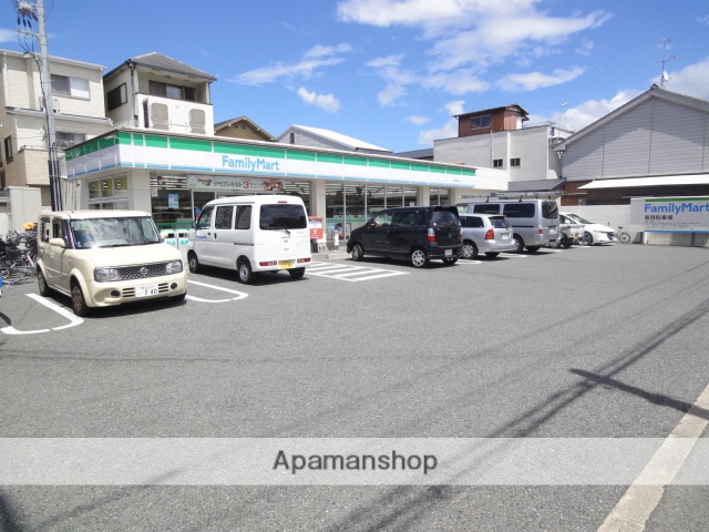 コンビニ　（コンビニ）まで416m