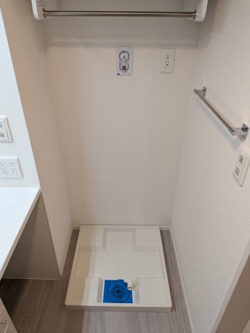 その他　室内洗濯機置場です