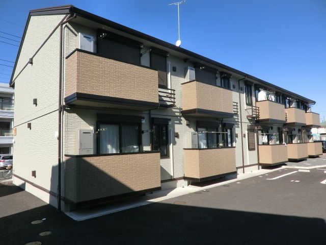 建物外観　バス停も近いので稲毛駅のアクセス良好です。