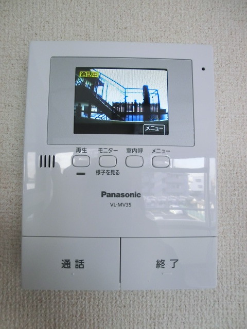 セキュリティ　防犯対策に有効なカメラ付きインターホン！録画機能が付いている