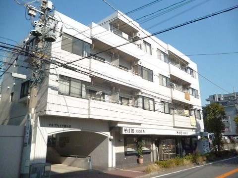 建物外観　東急田園都市線「梶が谷」駅まで徒歩5分！コンビニが近くて急な