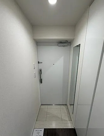 玄関　※同タイプ参考写真