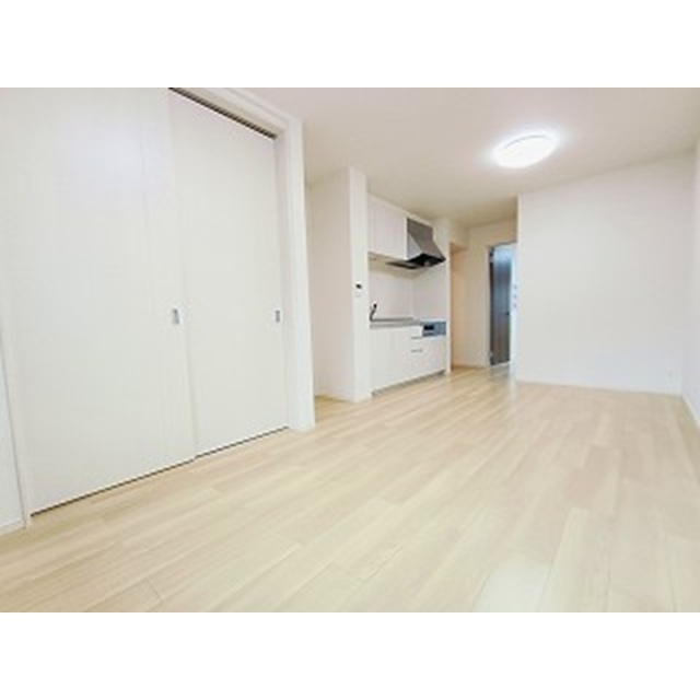 居室・リビング　※同タイプ部屋の画像です