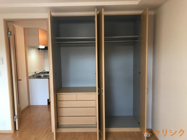 収納　クローゼット