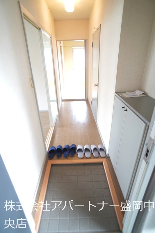 玄関　※写真はD202です。