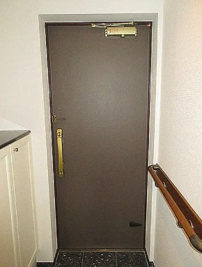 玄関　別タイプ部屋　参考写真です