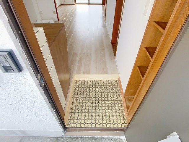 玄関　2026年6月撮影※現況が相違する場合は現況を優先致します。