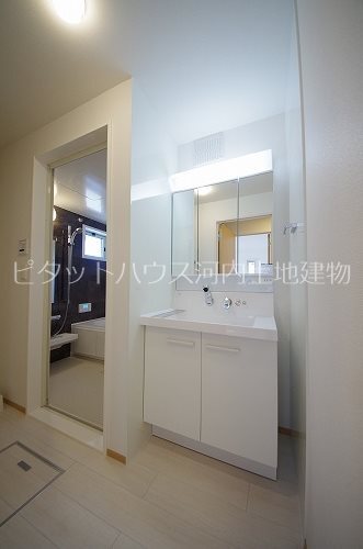 洗面設備　シャンプードレッサー
