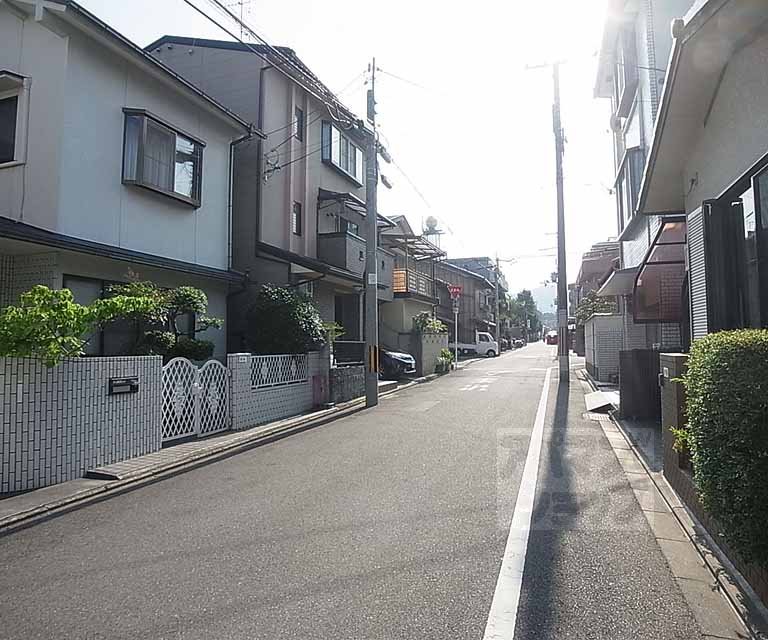 その他　全面道路です。