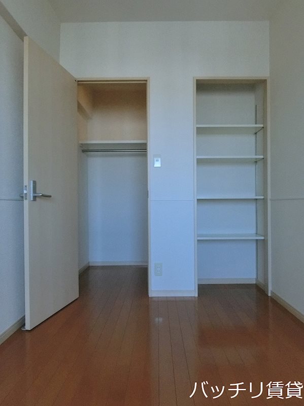 収納　別号室写真の為現況を優先致します。