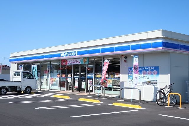 コンビニ　ローソン（コンビニ）まで600m