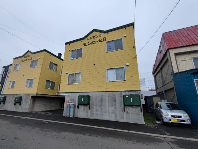 建物外観　札幌市東区北３６条東「レジデンス・モンローゼＢ棟」