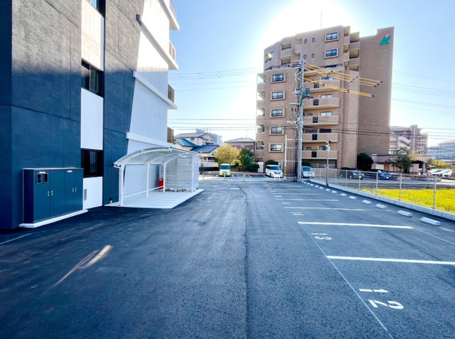 駐車場　外観