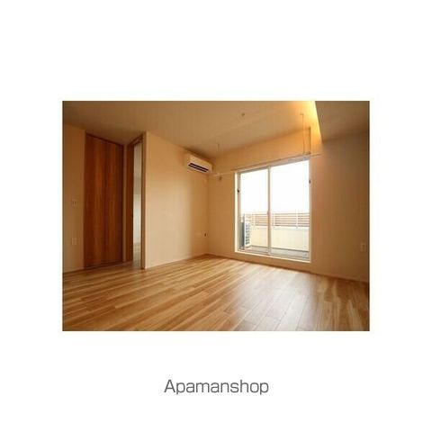 ハイテラス千里山の居間写真