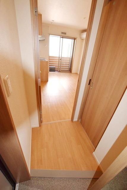 玄関　★★玄関から開放感あります★★