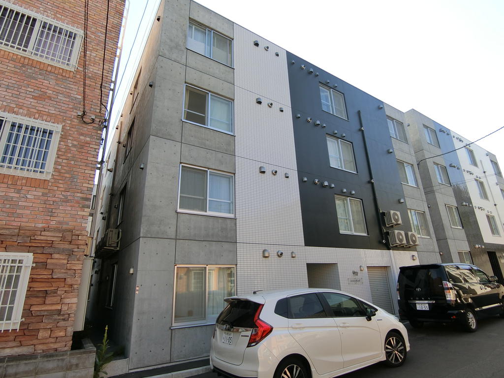 建物外観　☆地下鉄東西線南郷13丁目駅まで徒歩6分！