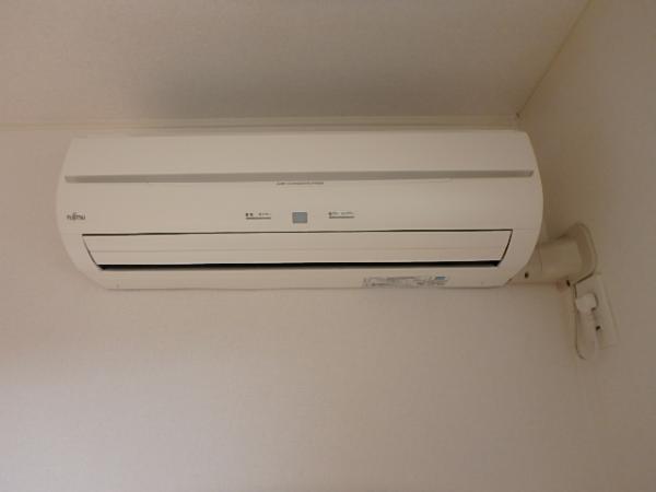 その他設備　☆リビングにエアコン付☆