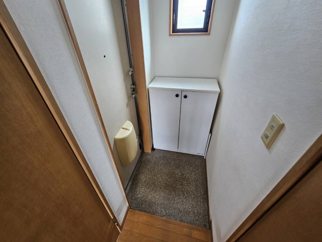 アベニールIの玄関写真