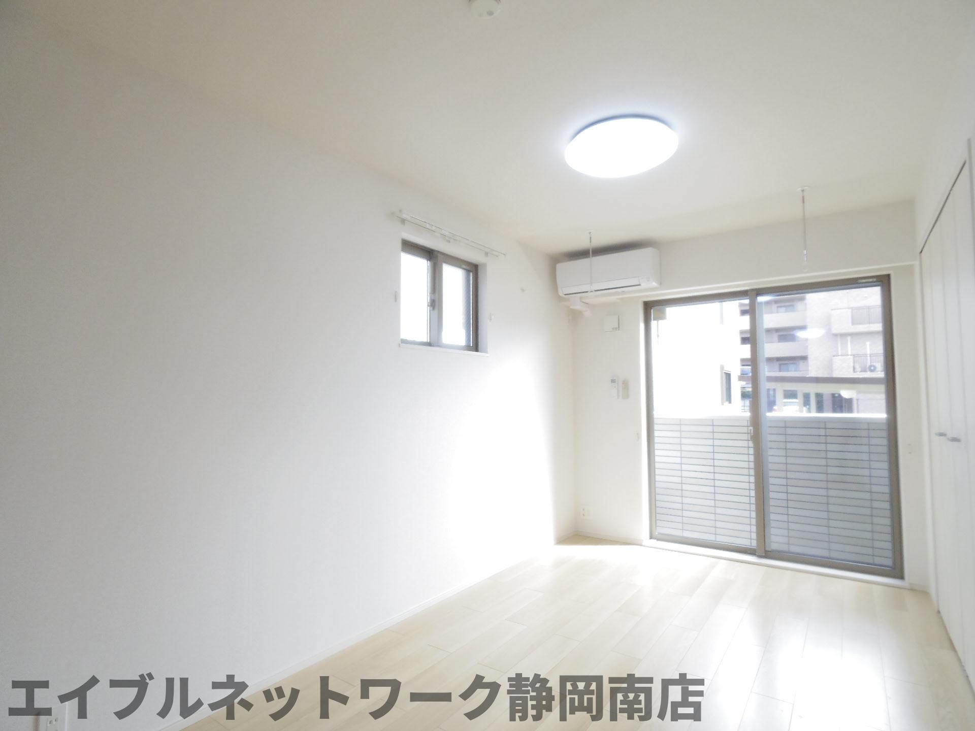 その他部屋・スペース　明るい色調の室内です