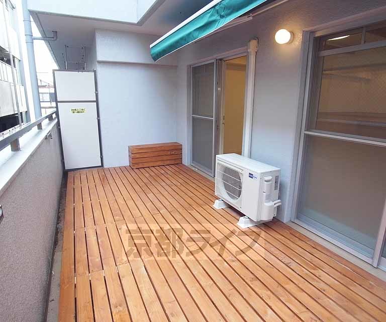 バルコニー　とっても広いバルコニー