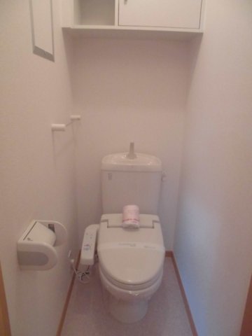 トイレ　ゆったりとした空間のトイレです