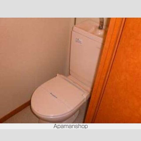 レオパレストゥイーナのトイレ写真