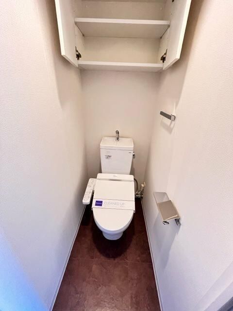 トイレ　■温水洗浄便座