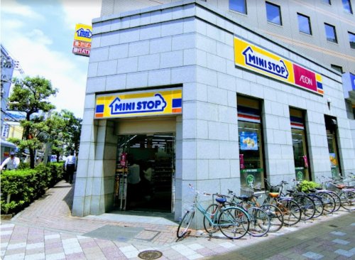 コンビニ　ミニストップ 板橋区役所前店（コンビニ）まで256m
