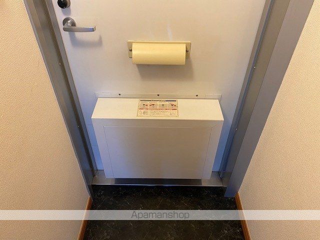 レオパレス一心の玄関写真