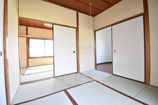 明香住宅6号の居間写真