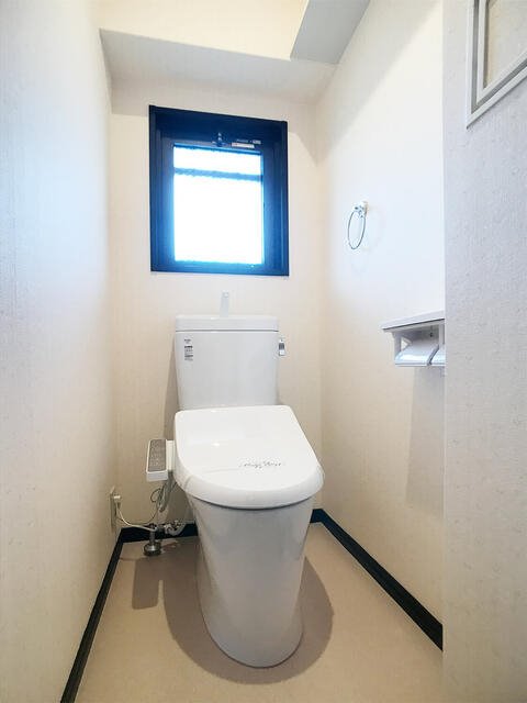 ＪＲ鹿児島本線 九産大前駅 徒歩18分 7階建 築28年のトイレ写真