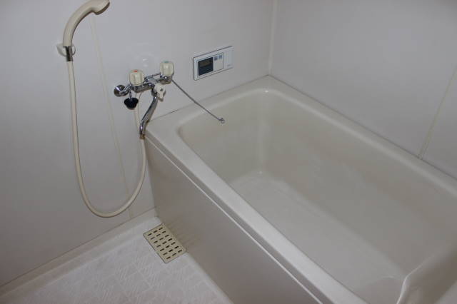 バス・シャワールーム　※別の部屋の写真です