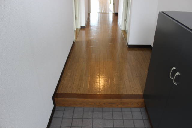 玄関　※別の部屋の写真です