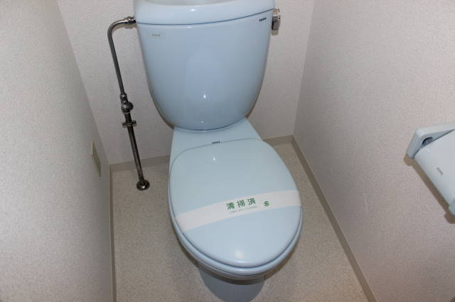 トイレ　※別の部屋の写真です